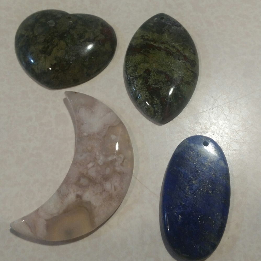 🐉 blood stone pendent healing neckla… - Picture 2 of 3